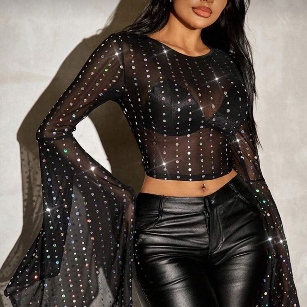 Women's Casual Knitted See-Through Glitter Sparkle Short Top With Flared Sleeves